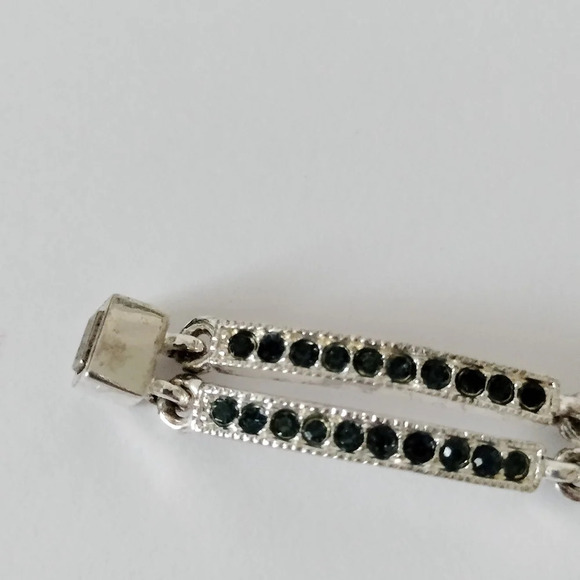 Napier Silver Tone Multiple Rhinestones Link Bracelet - Picture 4 of 8